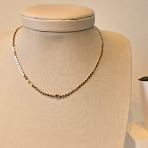 Colar Choker chapa lisa com Ponto de luz